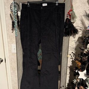 Old Navy women’s Corduroy Pants in Black